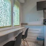 Suite Singola Con Ac, Tv, Wi-Fi E Cucina